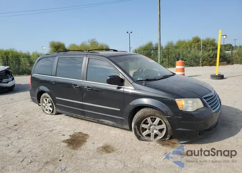 2010 Chrysler Town & Country Touring Plus from USA, damaged, VIN 2A4RR8DX2AR374341